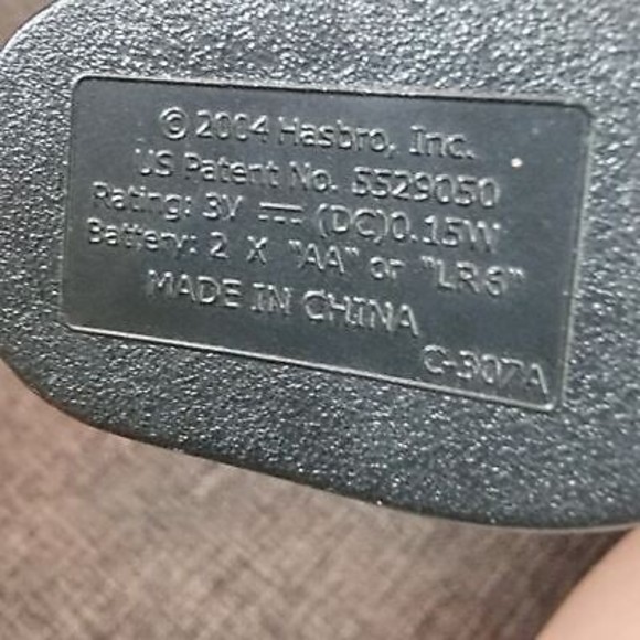 Vintage 2004 NERF  C-307A Pistol Dart Gun With‎ Red Laser Working And 3 Darts - Picture 4 of 5